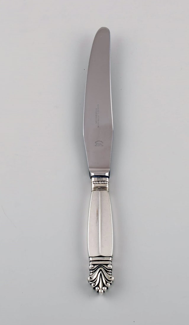 Georg Jensen Acanthus dinner knife in sterling silver and stainless steel. (1 of 4)