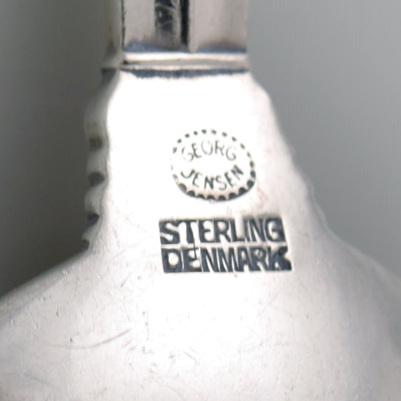 Georg Jensen Acanthus serving spoon in sterling silver. - 4