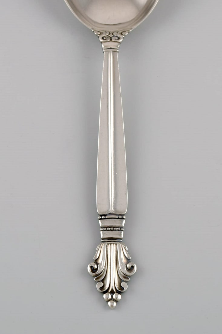 Large Georg Jensen Acanthus serving spoon in sterling silver. - 2