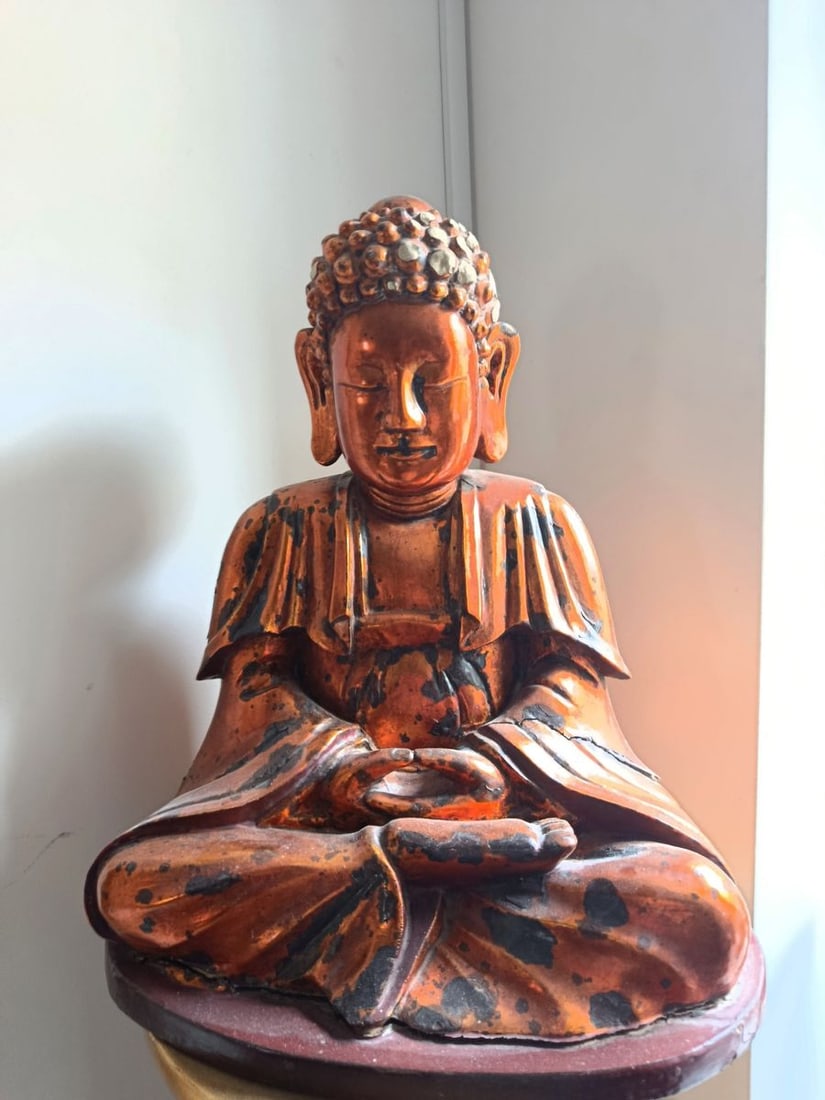 Buddha sculpture