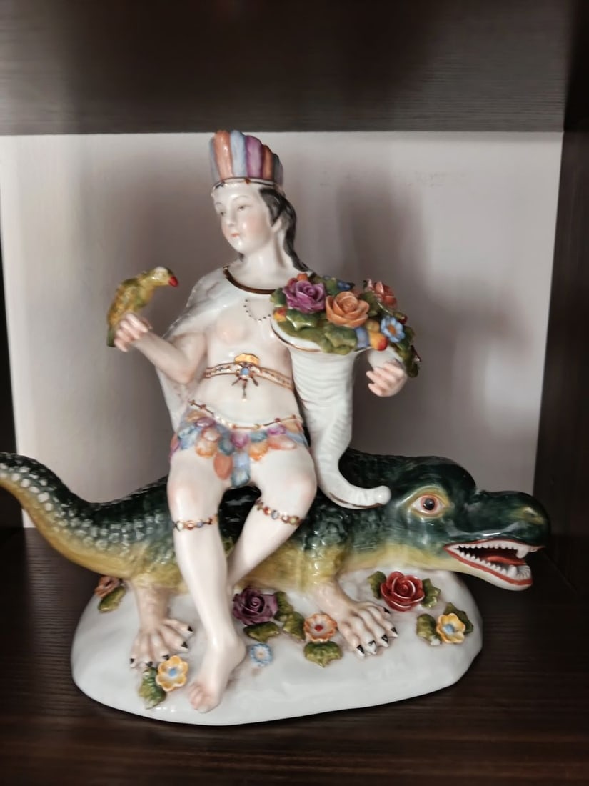 Maesen's replica Johann Joachim Kaendler: Title: Maesen's replica Johann Joachim Kaendler Description: Verne 422ITEM DESCRIPTION:* Title: "Maesen's replica"* Sculptor: Johann Joachim Kaendler* Medium : -* The size: -x- cm/-x-" inches* Country