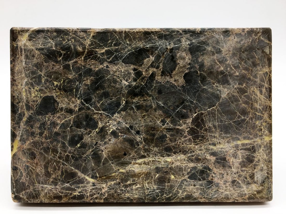 Bronze dog figurine - 7