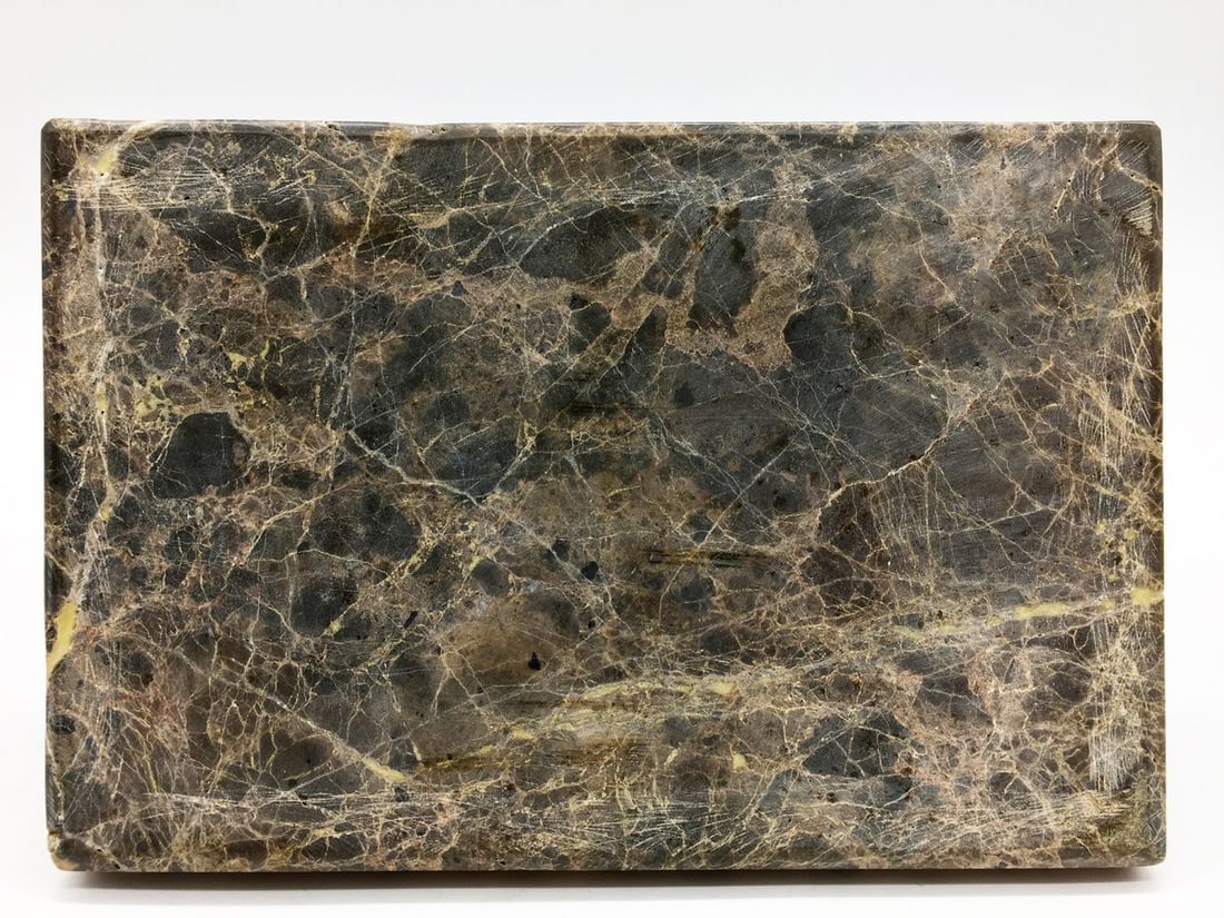 Bronze dog figurine - 8