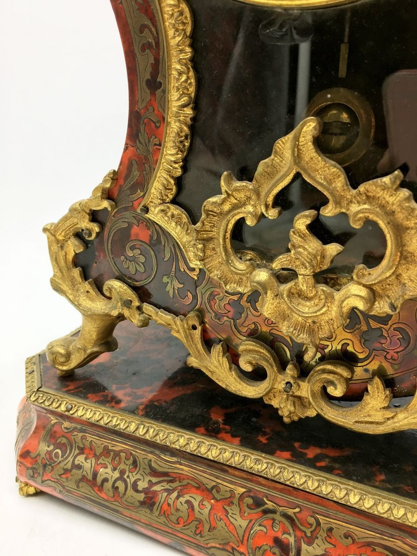 Bronze watch with a figure - 5