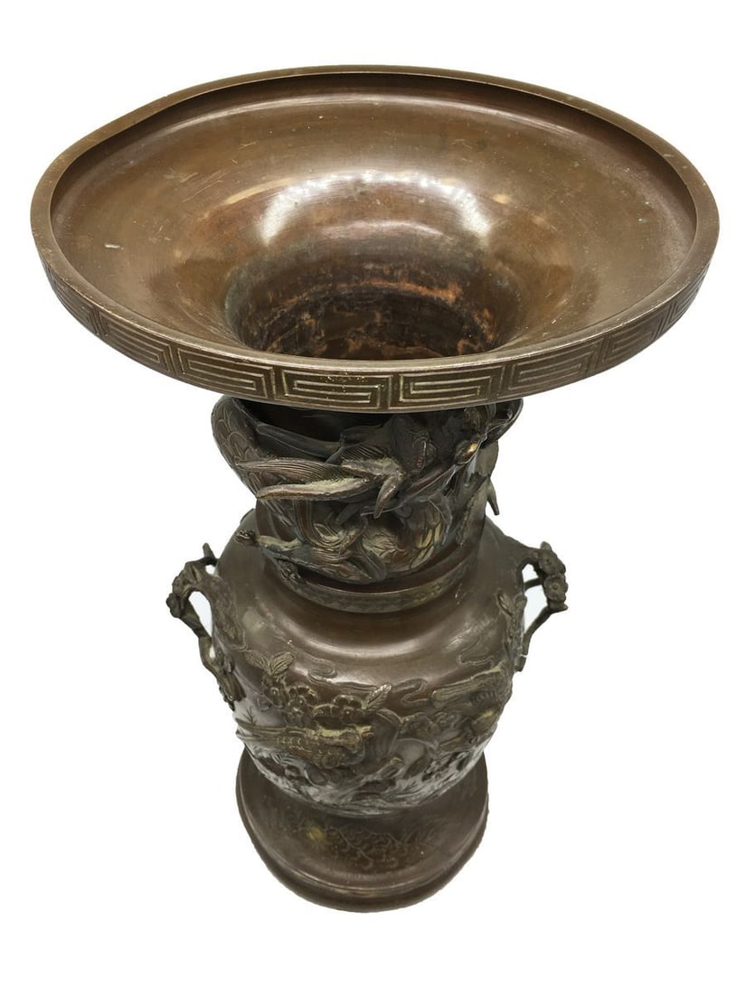 Bronze chinese vase - 2