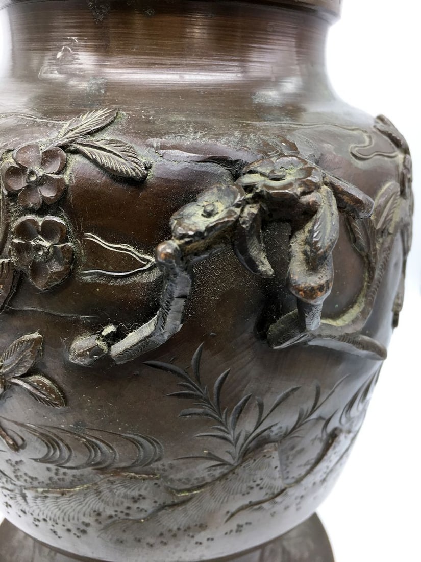 Bronze chinese vase - 8