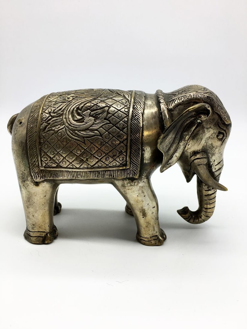 Ancient elephant figurine - 5