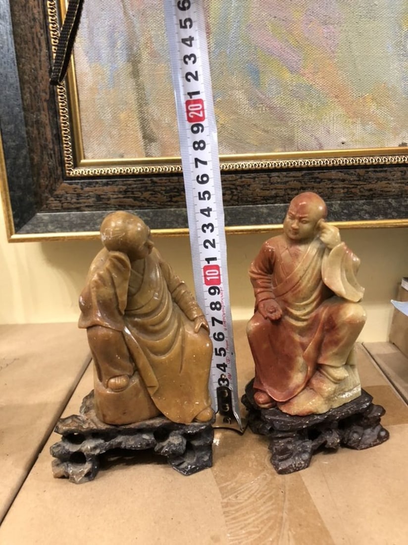 Two Buddha Figures: Title: Two Buddha Figures Description: Verndec G87 ITEM DESCRIPTION : *The size 1: 14.5 cm/5.70" inches *The size 2: 15 cm/5.90" inches Provenance - from our collection (more than 15 years) Reserve: