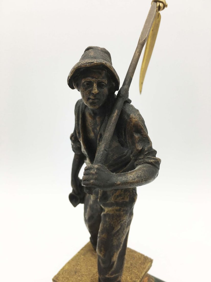 France Bronze A peasant going mowing a work of authorship of the late 19th early 20th century - 4