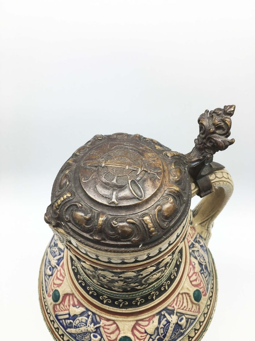 Large wine jug with a bronze lid with scenes from the history of medieval Germany - 3