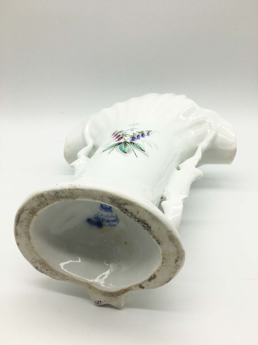 Russia Porcelain vase M.S. Kuznetsov's factory in Riga 1880-1900 - 8