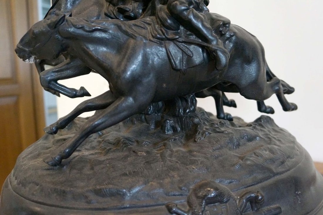 Russia Sculptural group "Dzhigitovka Lezgin" Evgeniy Aleksandrovich Lancere Kasli iron foundry 1972s - 8