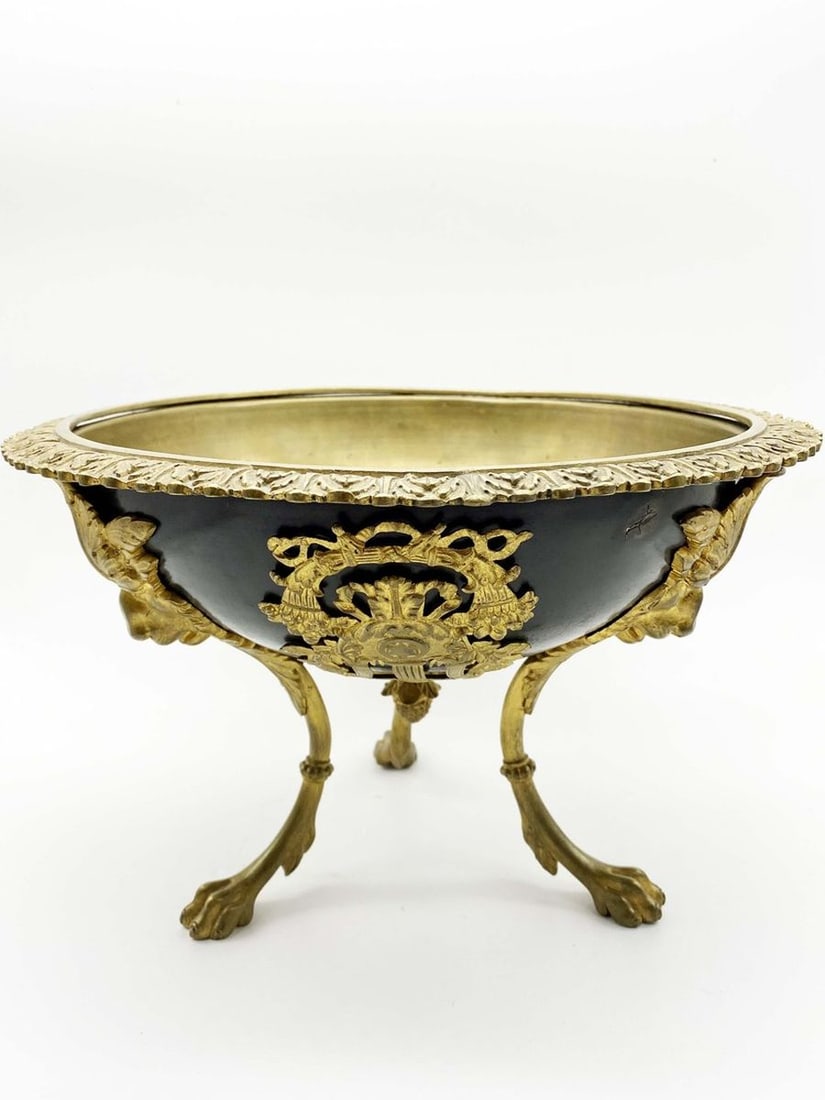 Russia or France bronze Empire Fruit Vase 1830-1840s - 2