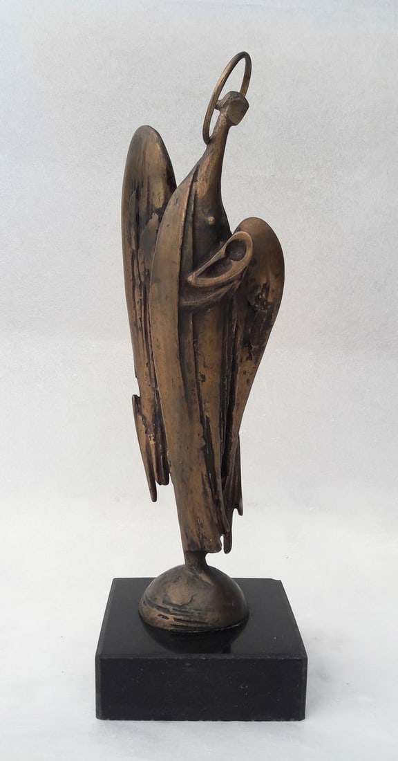 Bronze Mother bird Workshop Otpax 2012 year: Title: Bronze Mother bird Workshop Otpax 2012 year Description: Otpax 12 ITEM DESCRIPTION : *Ttitle: Mother bird *Medium: Bronze *The size: 60x20x20 cm/'23.62x7.87x7.87 inches' *Workshop Otpax *Year: