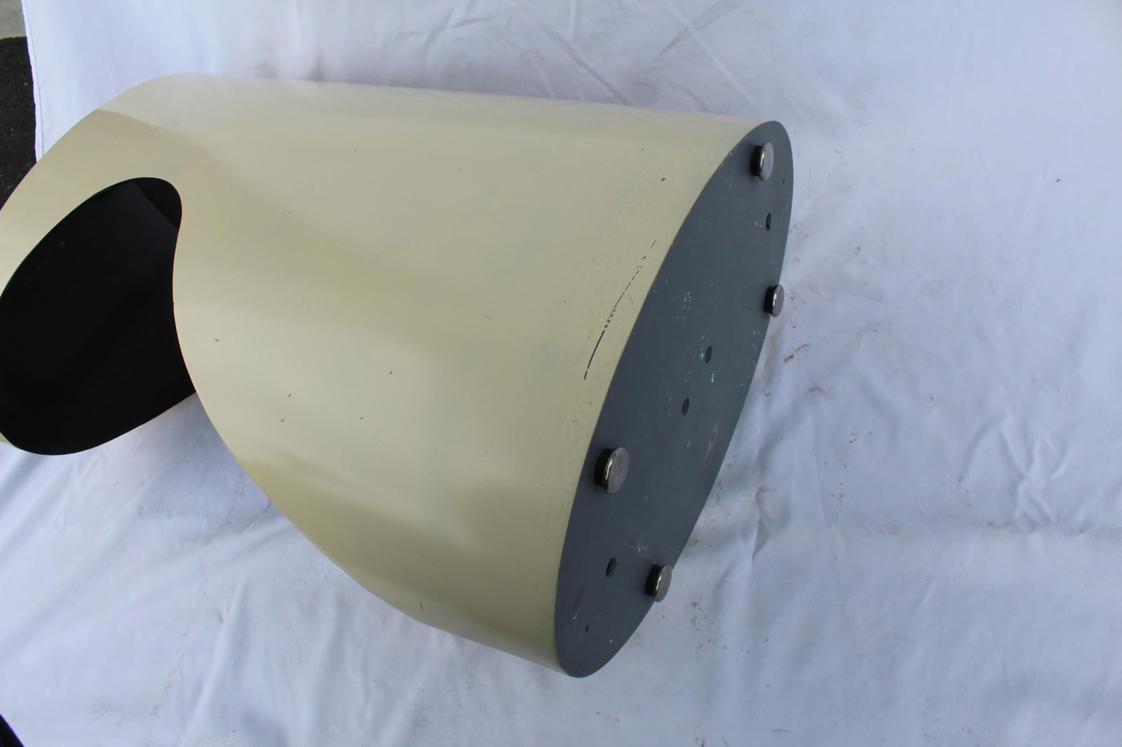 Side Table, Midcentury Designed, Special Shape, Painted Two-Tone, Rolled Steel - 11