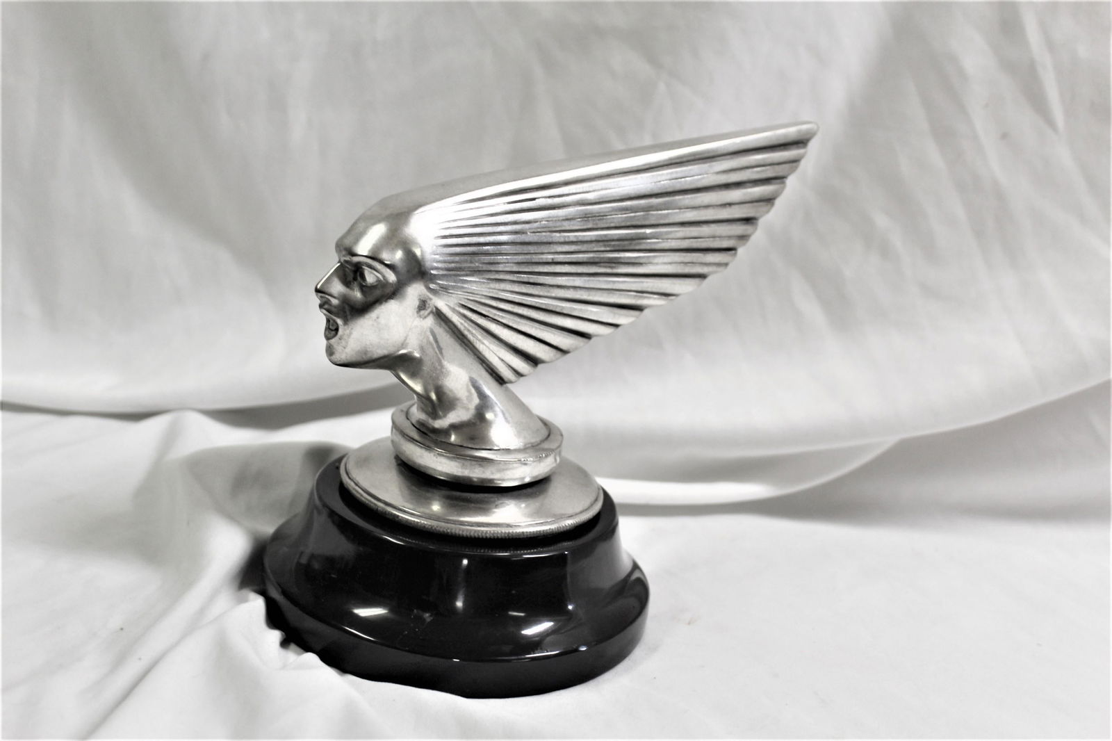 Art Deco Lady Face (Victory) Silvered Bronze in the Manner of Lalique - 13