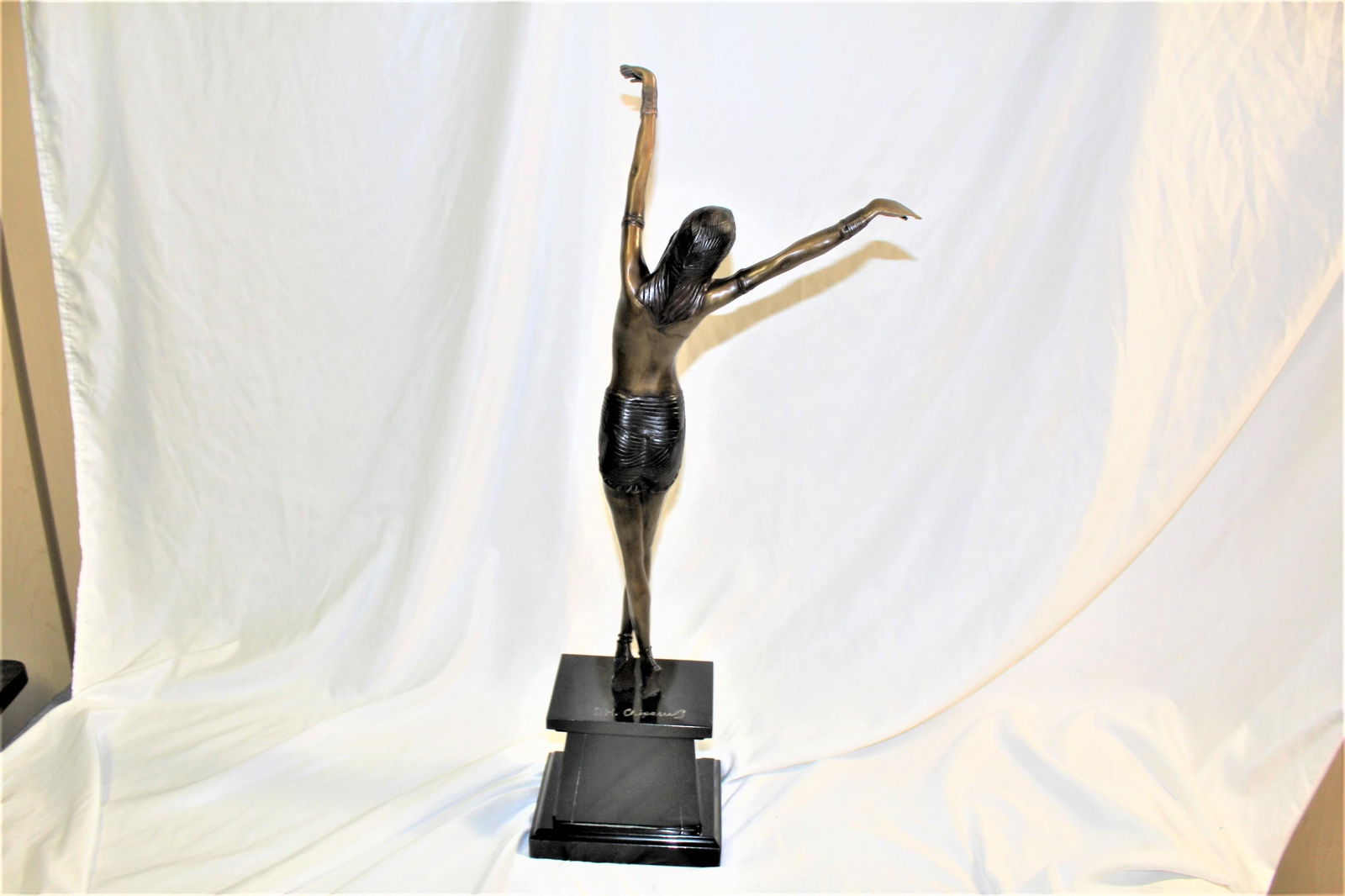 Art Deco Egyptian Dancer in the Manner of Chiparus - 12