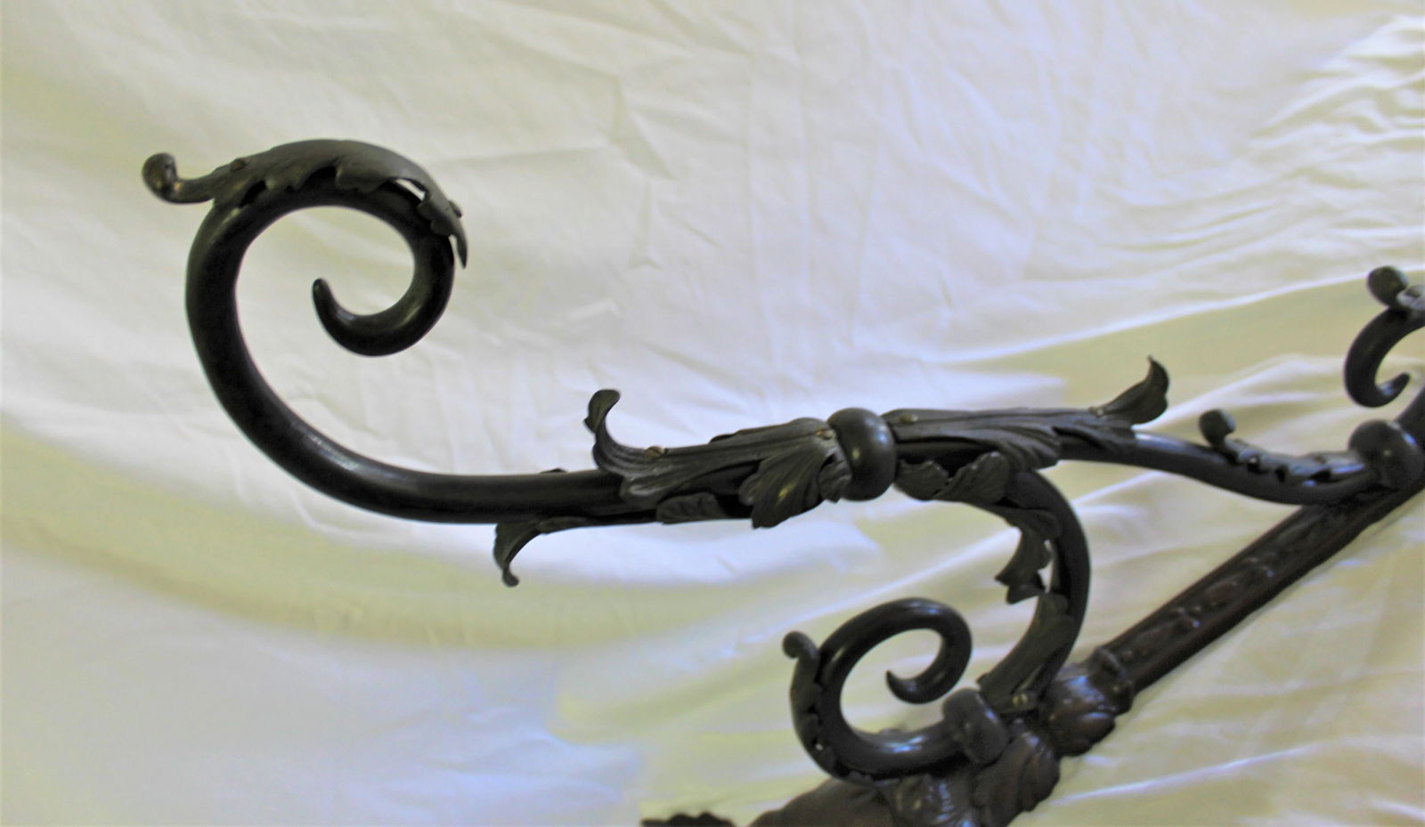 Art Nouveau Wall Bracket Cherub - 11
