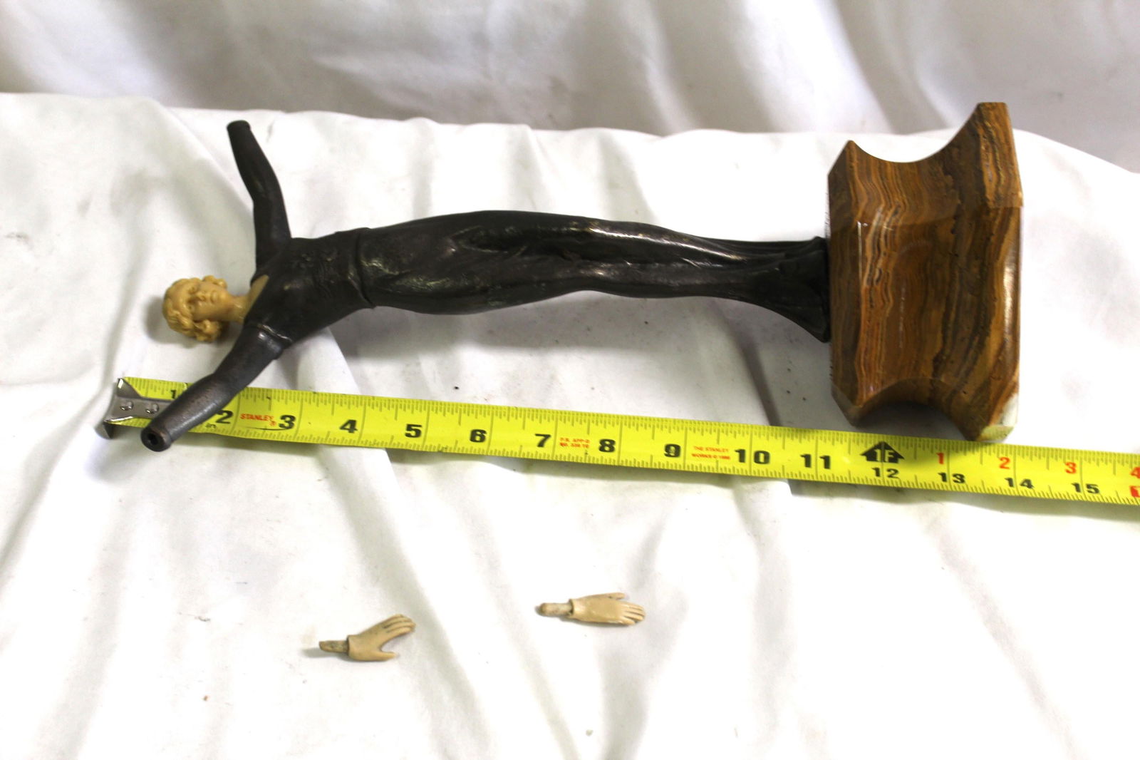 Deco/Modern Figurine Marble base - 13