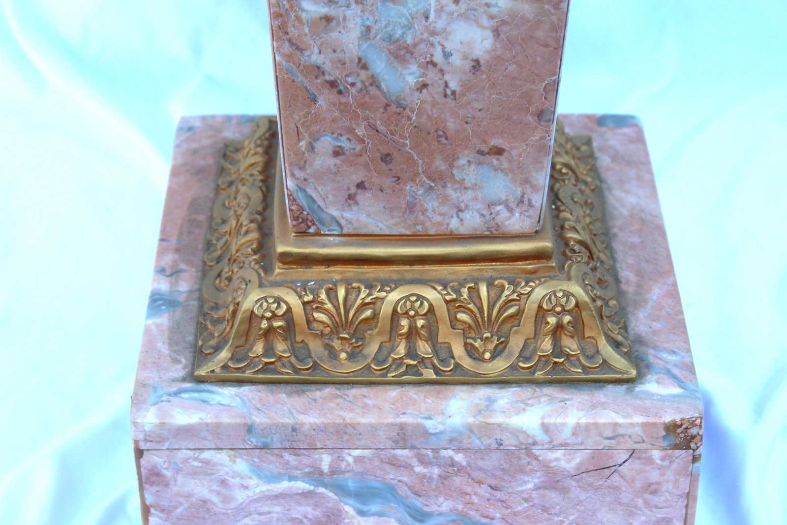English Style Marble Pedestal , Gold plate hardware - 2