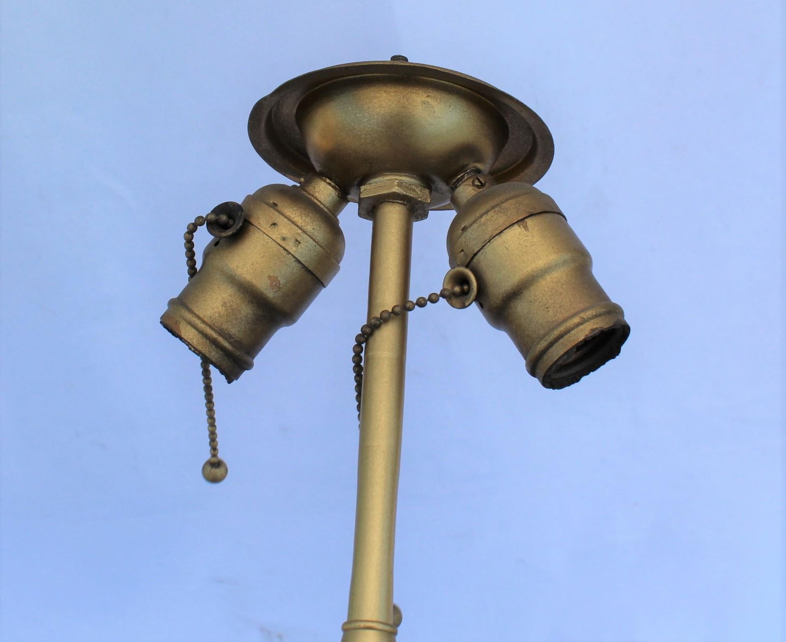 Early American Art Glass Foil Shade Lamp, Blue with Red Flowers Antique Base - 3