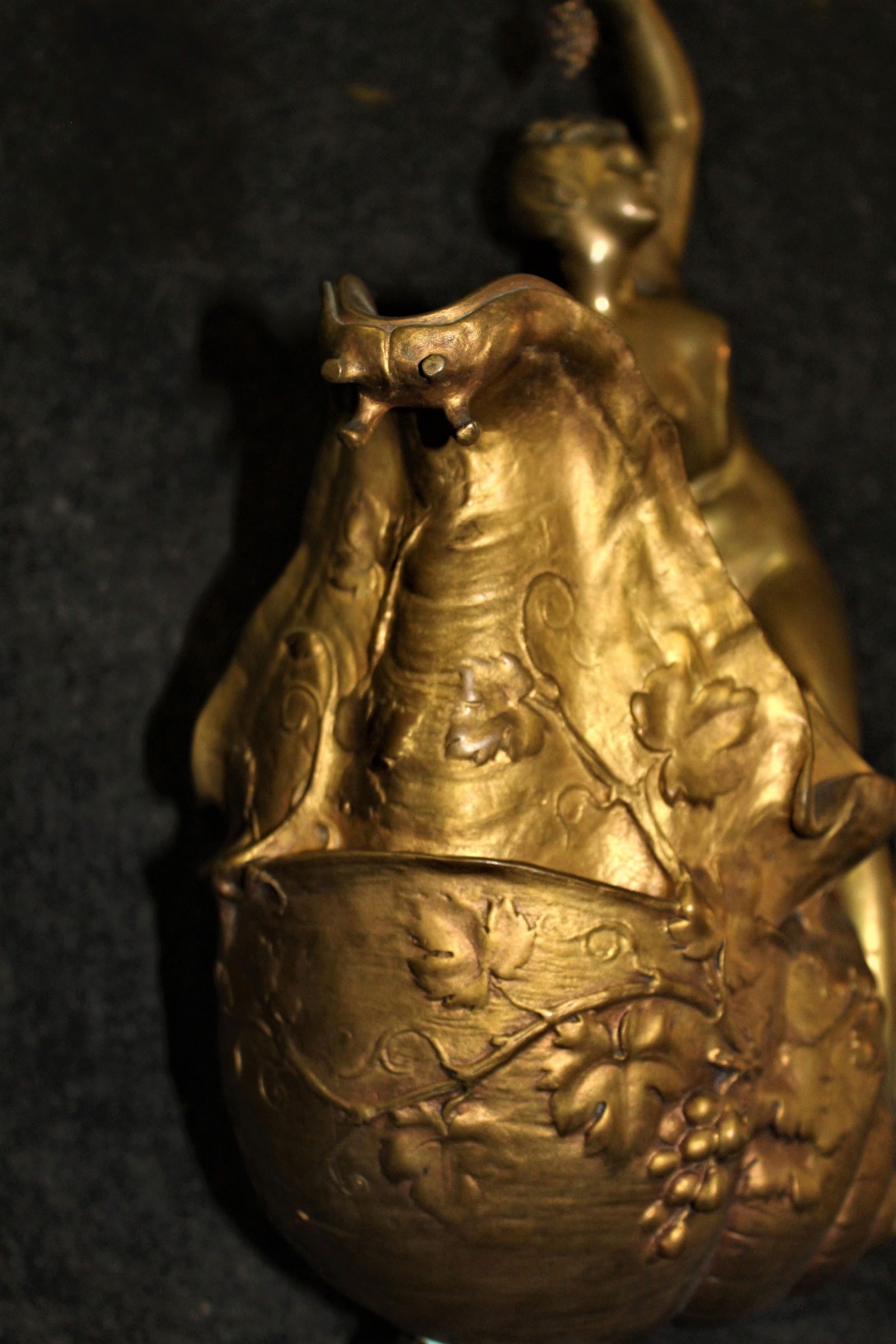 Original Deco Vase, Nude with Grapes Kneeling on a Large Snail, Signed Fugere - 20