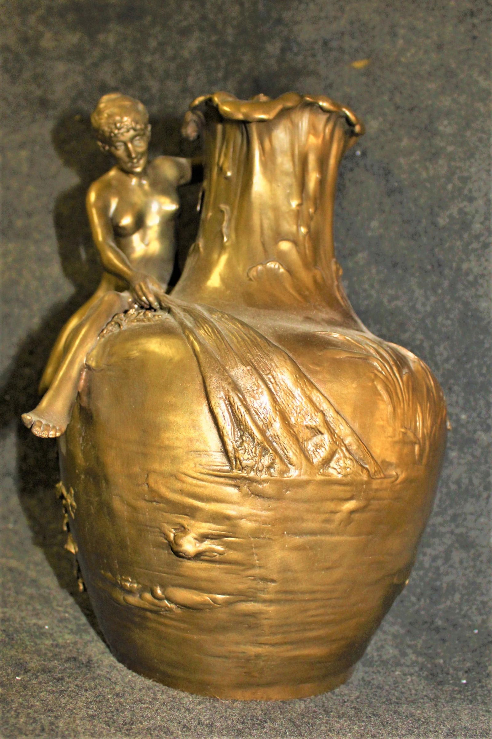 Art Deco Vase, Nude Pulling Net, Bronze Golder Patina, after Clr Vibert - 8