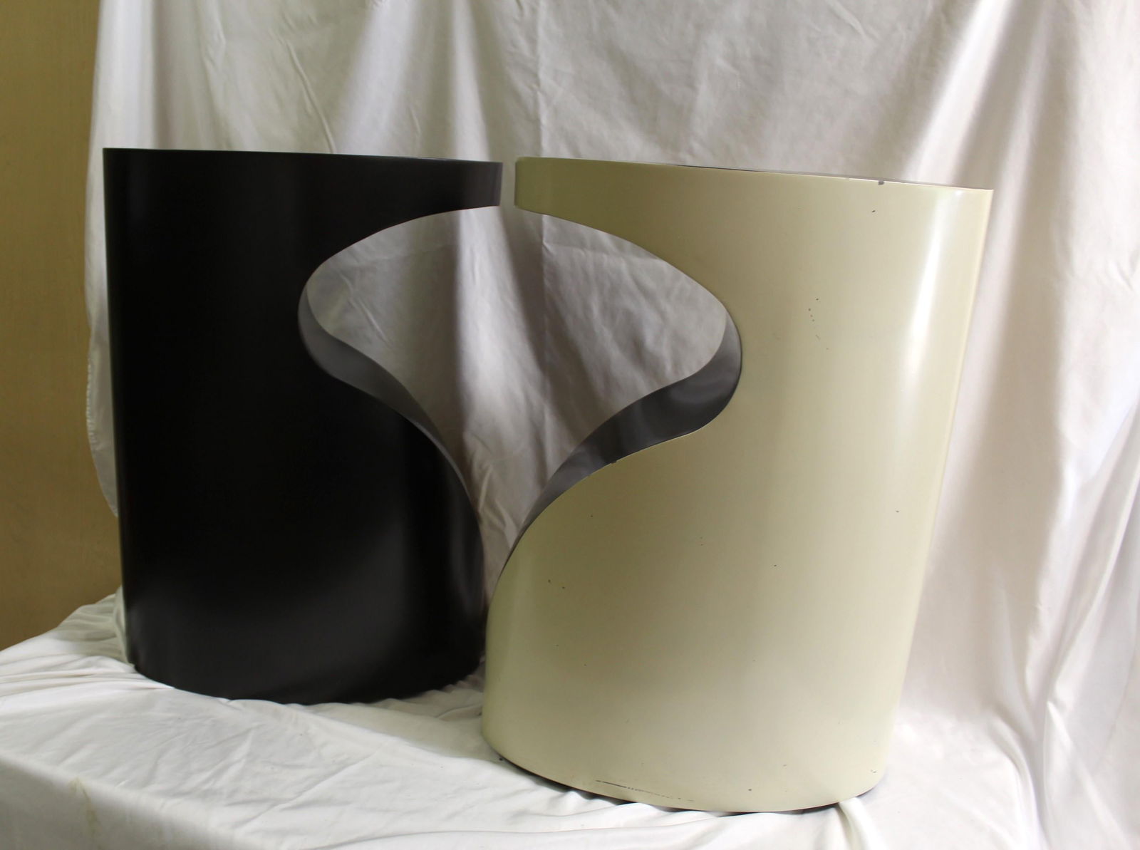 Mid Century /Modern side Table Custom made all steel - 4