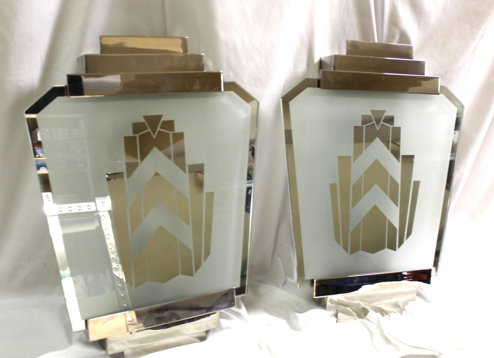 Mid Century /Modern Deco Sconces , St James Club, 2 pairs - 4