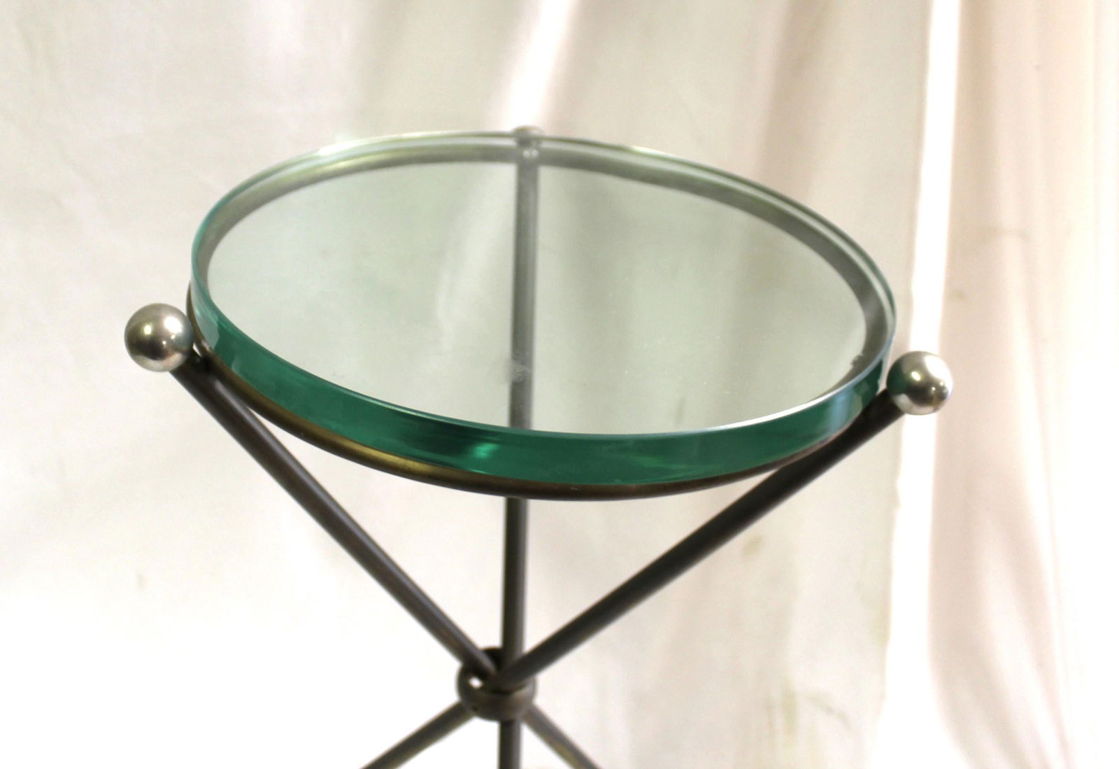 Mid Century/Art Deco Style Side Table . - 15