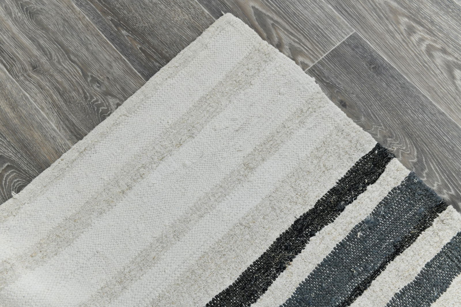 3'11'' x 11'8'' Turkish Handmade Kilim Rug - 1290 - 13