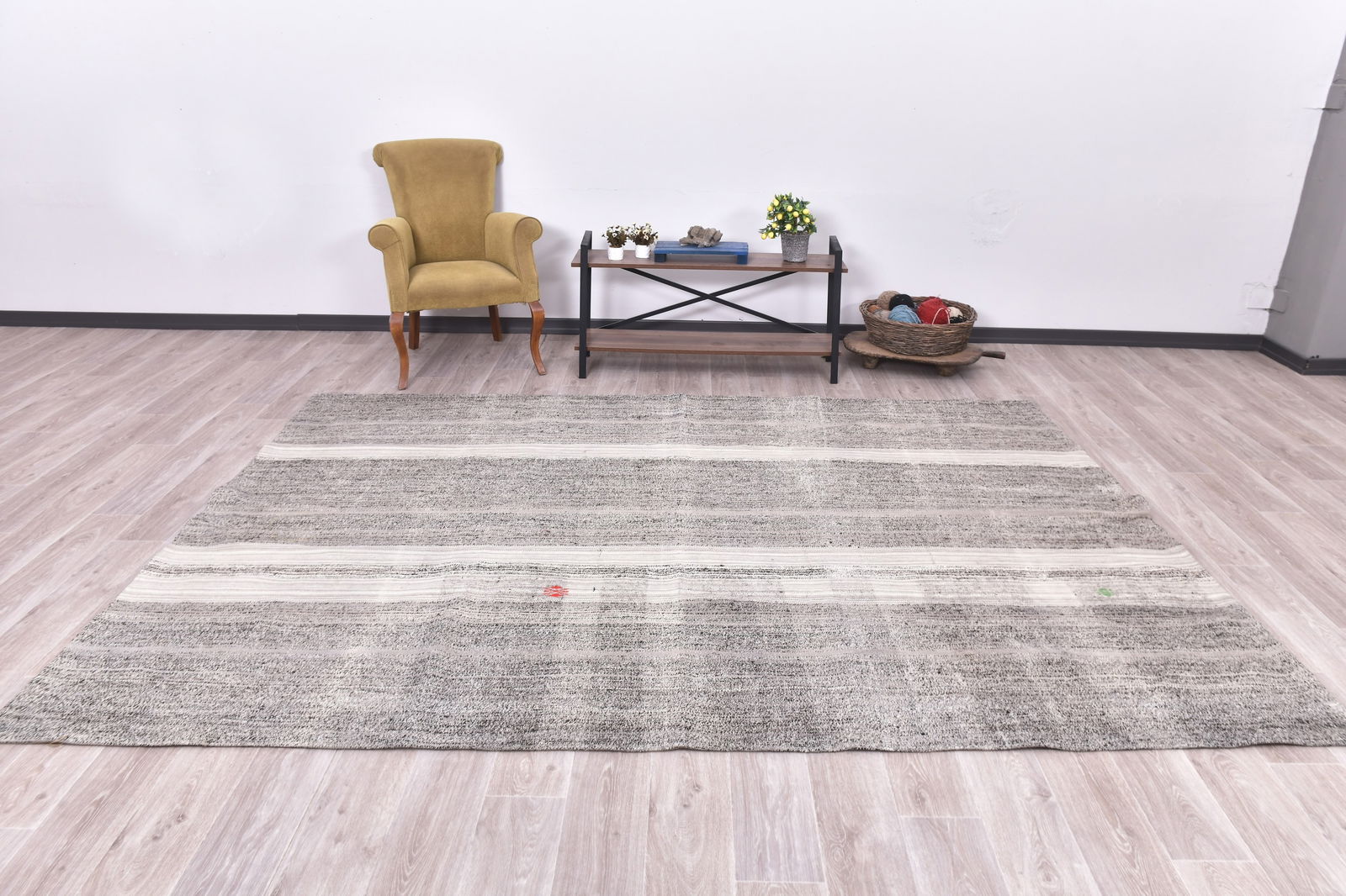 7'3'' x 10'2'' Turkish Flatweave Kilim Rug - 240069 (1 of 13)