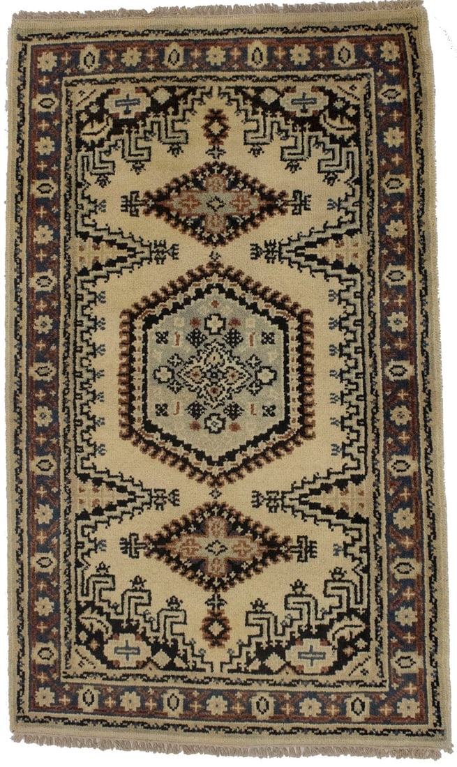 Cream Geometric 3X5 Viss Oriental Rug: Title: Cream Geometric 3X5 Viss Oriental RugDescription:Handmade 3X5 cream oriental rug made with natural dyes (fine wool pile and cotton foundation), superior knot count, and appealing ancient