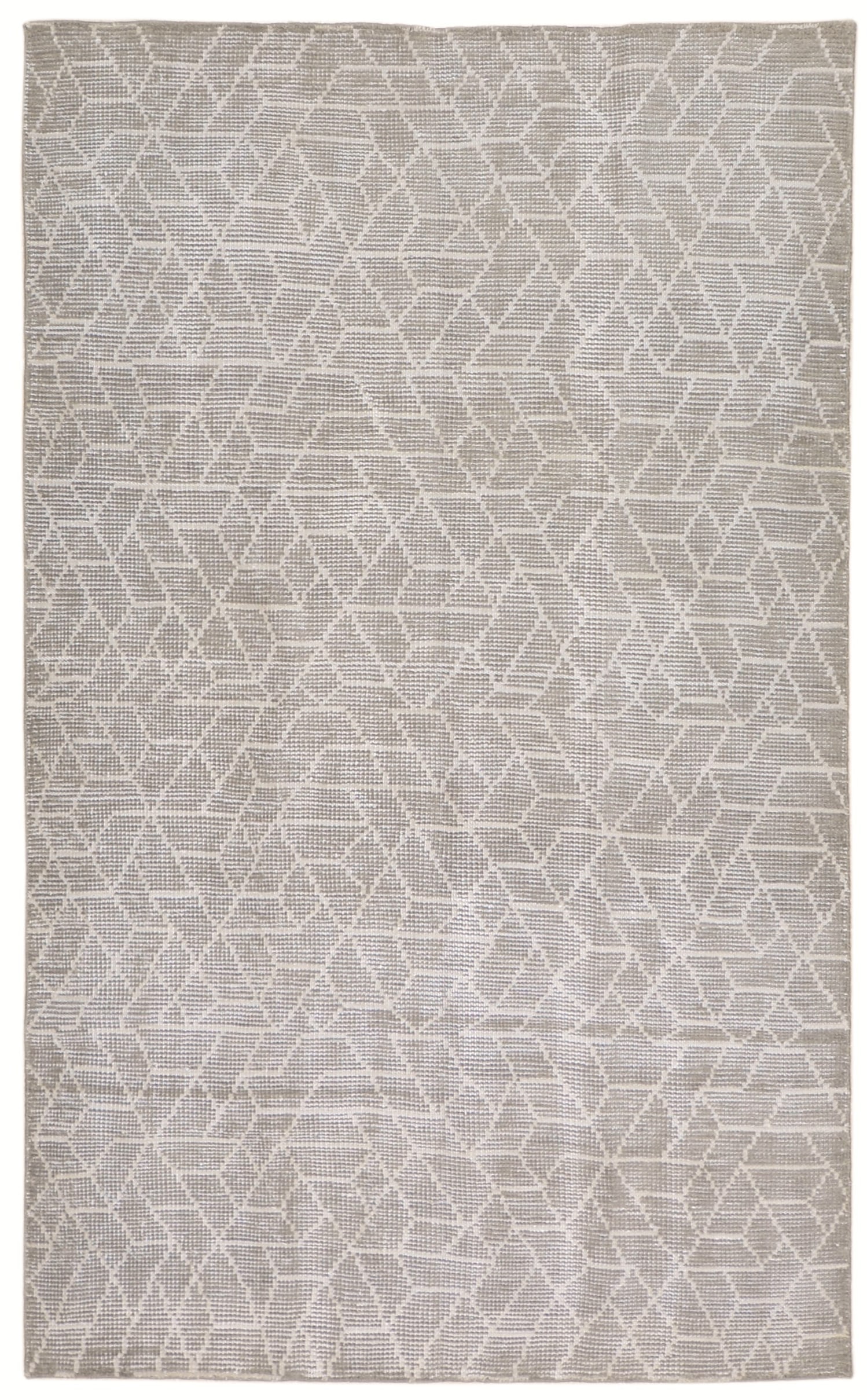HAND KNOTTED WOOL/BAMBOO MODERN RUG: Title: HAND KNOTTED WOOL/BAMBOO MODERN RUGDimensions: 5X8Age: NEWOrigin: INDIAN Reserve: $1,625.00 Shipping:Domestic: Shipping rates are determined by destinationInternational: Foreign shipping