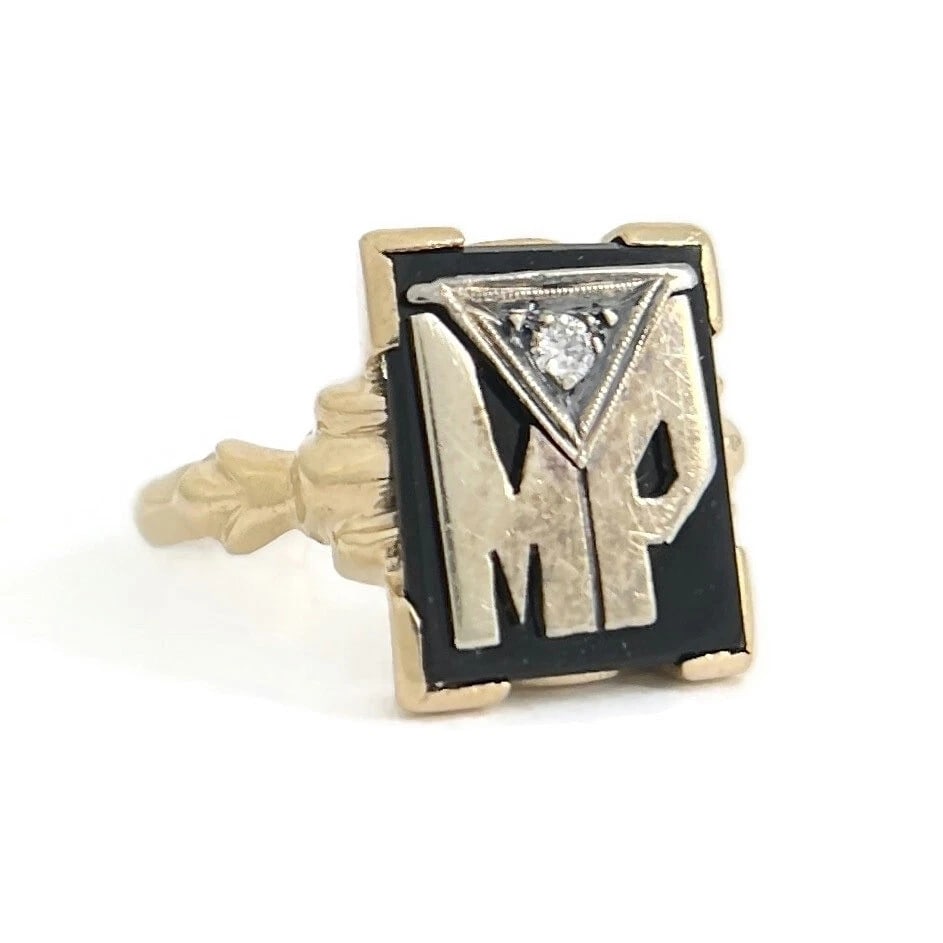 Vintage 1930's Letter MP Initial Black Onyx Diamond Signet Ring 14K Gold 3.24 Gr: Vintage 1930's Letter MP Initial Black Onyx Diamond Signet Ring 14K Gold 3.24 Gr Make a statement with this unique ring! Please let us know if you have any questions. Circa: 1930's Gemstone: 1 rectang