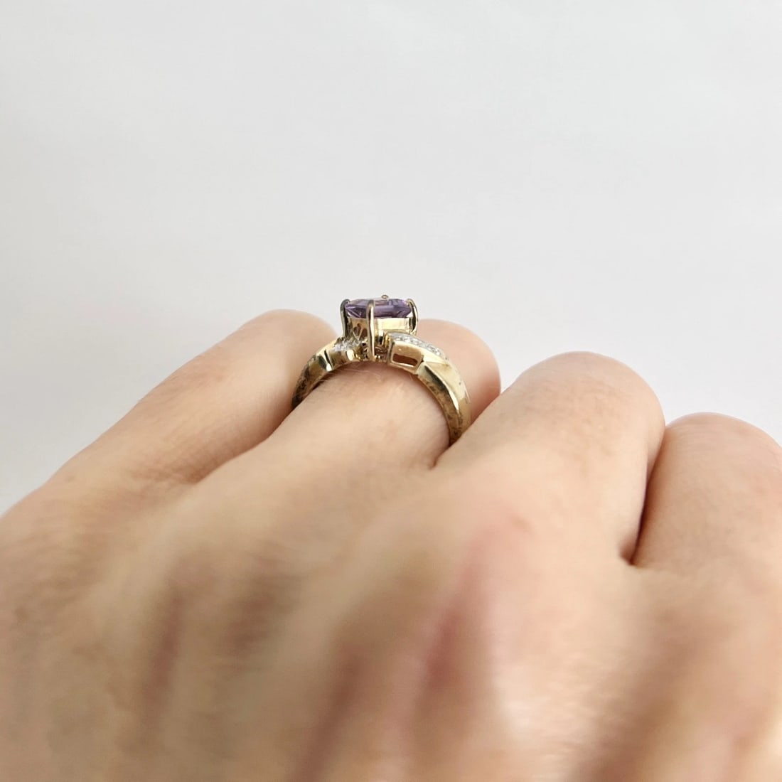 Vintage Purple Amethyst Gemstone Diamond Ring 10K Yellow Gold, 2.65 Grams - 5
