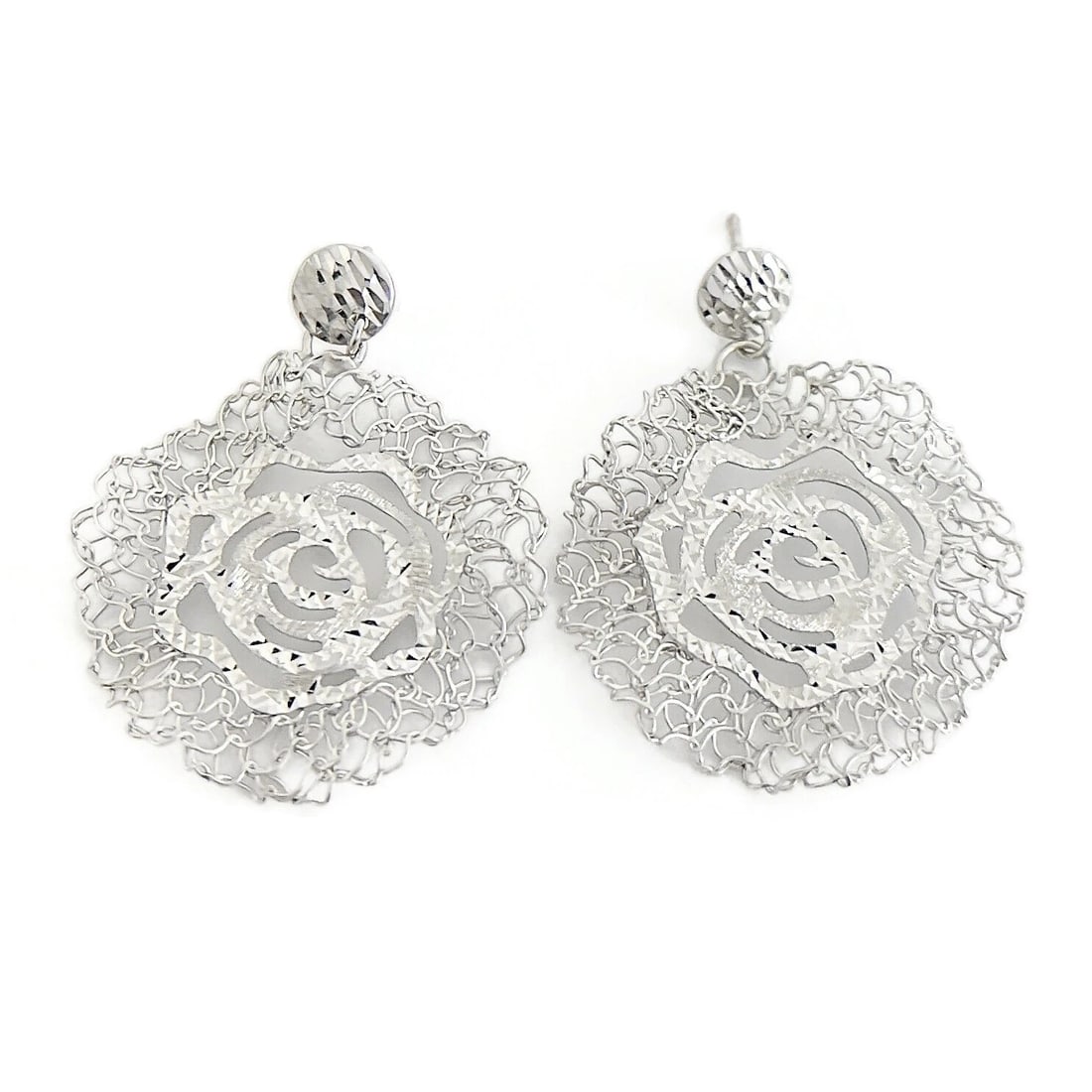 Vintage Italian Round Filigree Dangle Drop Earrings 14K White Gold, 4.51 Grams: Vintage Italian Round Filigree Dangle Drop Earrings 14K White Gold, 4.51 Grams These are beautiful and unique earrings. Please let us know if you have any questions. Metal: 14K white gold Weight: 4.51