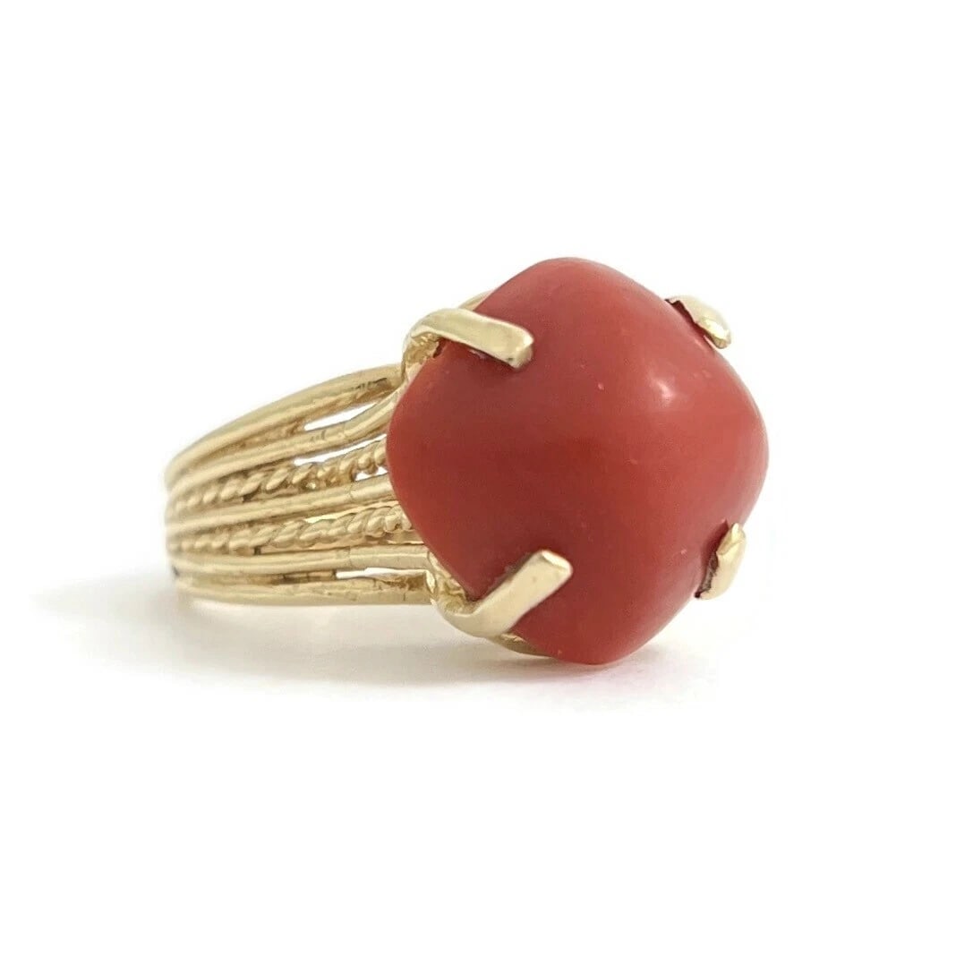 Vintage 1960's Cabochon Red Coral Cocktail Ring 12K Yellow Gold, 7.93 Gr: Vintage 1960's Cabochon Red Coral Cocktail Ring 12K Yellow Gold, 7.93 Gr Make a statement with this beautiful ring! Please let us know if you have any questions. Circa: 1960's Gemstones: 1 cabochon re