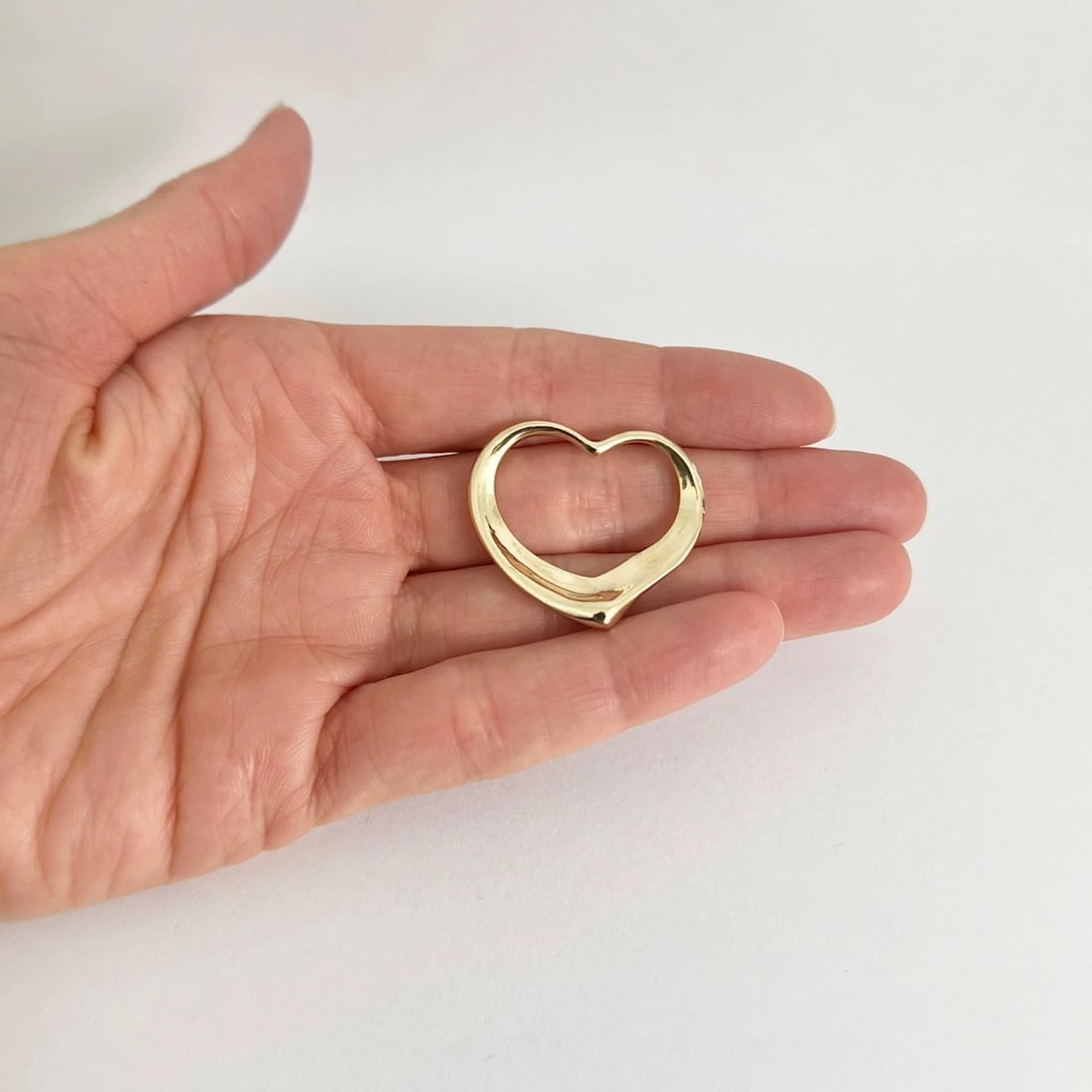 Estate Open Heart Necklace Pendant Charm 14K Yellow Gold, 6.05 Grams - 2