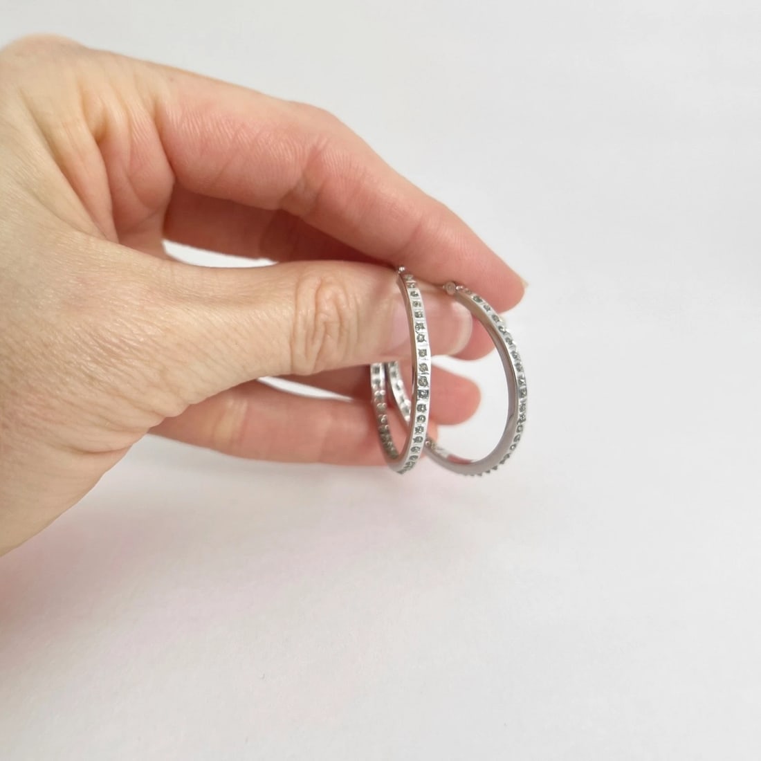 Thin Inside-Out Rhinestone Hoop Earrings 10K White Gold, 1.25 Inches, 1.63 Grams - 2