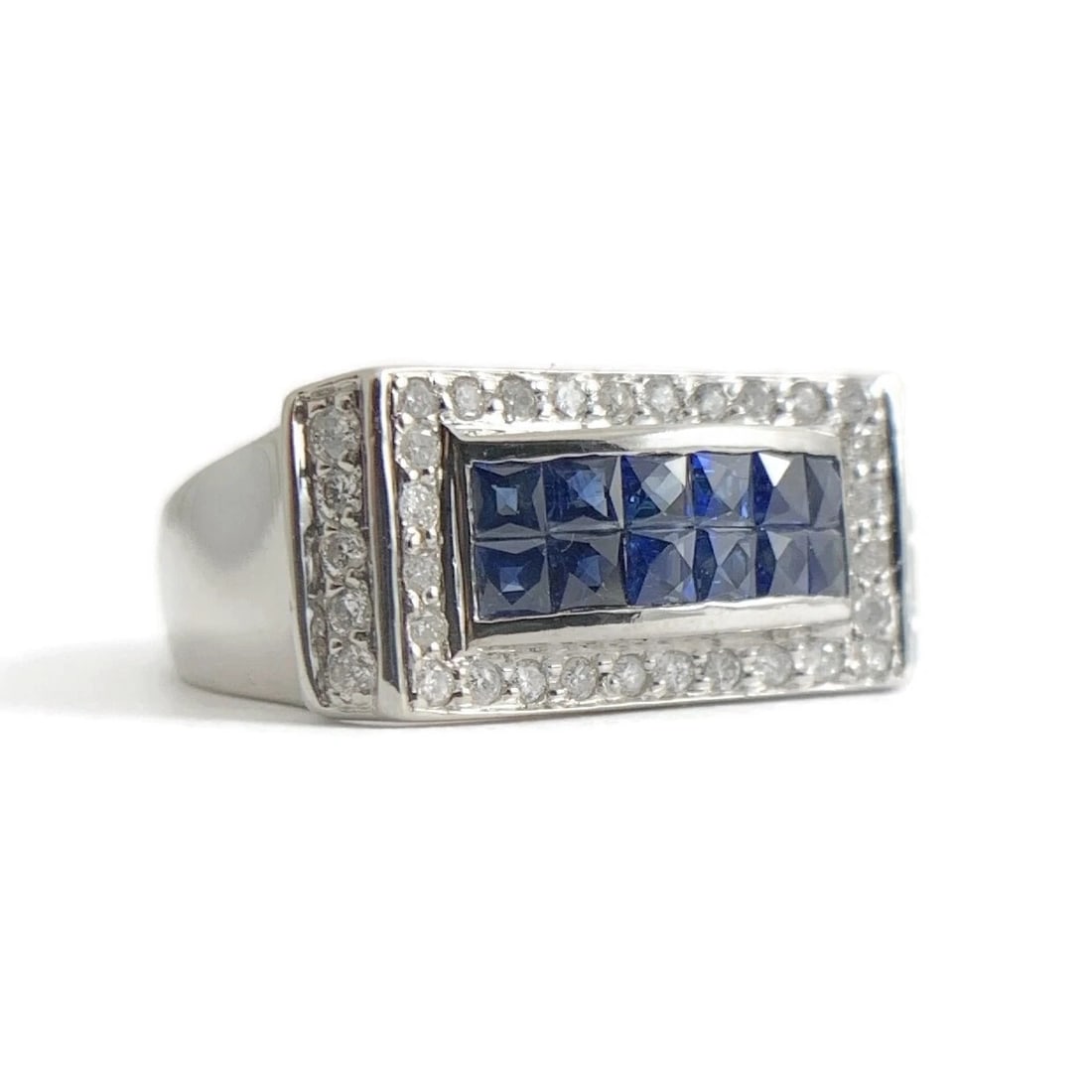 Princess Blue Sapphire Diamond Flat Top Statement Ring 14K White Gold, 5.61 Gram: Princess Blue Sapphire Diamond Flat Top Statement Ring 14K White Gold, 5.61 Gram This is a gorgeous sapphire and diamond ring! Please let us know if you have any questions. Sapphire: 12 princess blue
