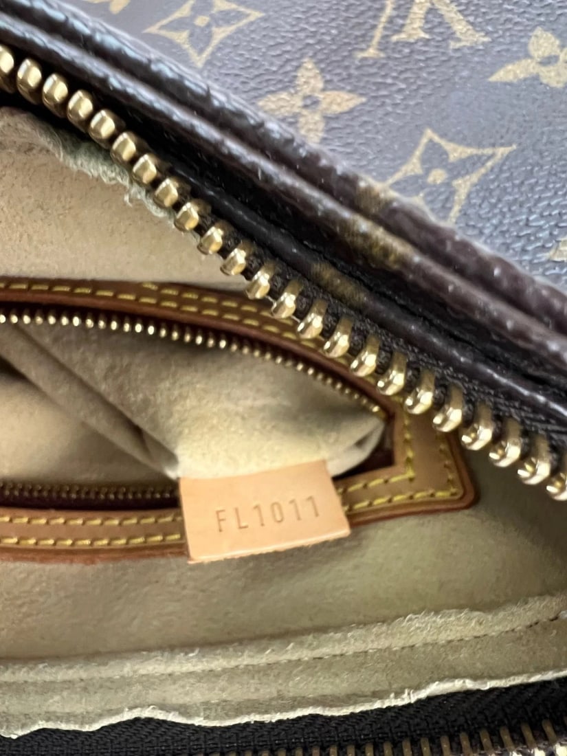 Louis Vuitton Vintage Looping MM Monogram Shoulder Bag - 8