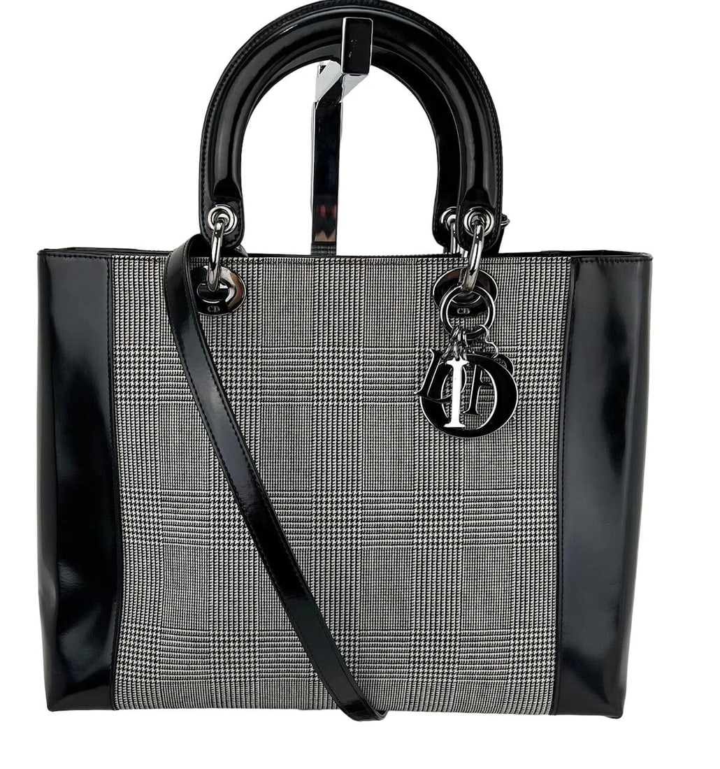 Christian Dior Large Lady Black Patent Leather Canvas Bag: Title: Christian Dior Large Lady Black Patent Leather Canvas Bag Description: Pre-Owned 100% Authentic CHRISTIAN DIOR Patent Canvas Large Lady Black Shoulder Hand Bag RATING: B...Very Good, well maint