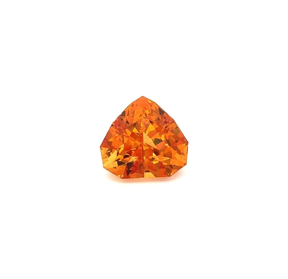 Deep Yellowish Orange Citrine Fancy Trillion Cut Gemstone For Jewelry - 9.20 Carat: Title: Deep Yellowish Orange Citrine Fancy Trillion Cut Gemstone For Jewelry - 9.20 Carat Description: Gemstone: Citrine Carat weight: 9 Radiating warmth and brilliance, this exquisite pair of
