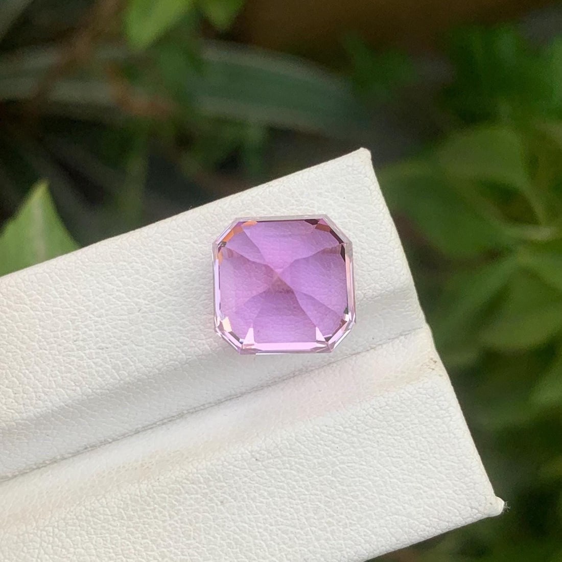 Pink Kunzite Gemstone: 12.85 Carat Asscher Cut, Afghanistan Origin - 4