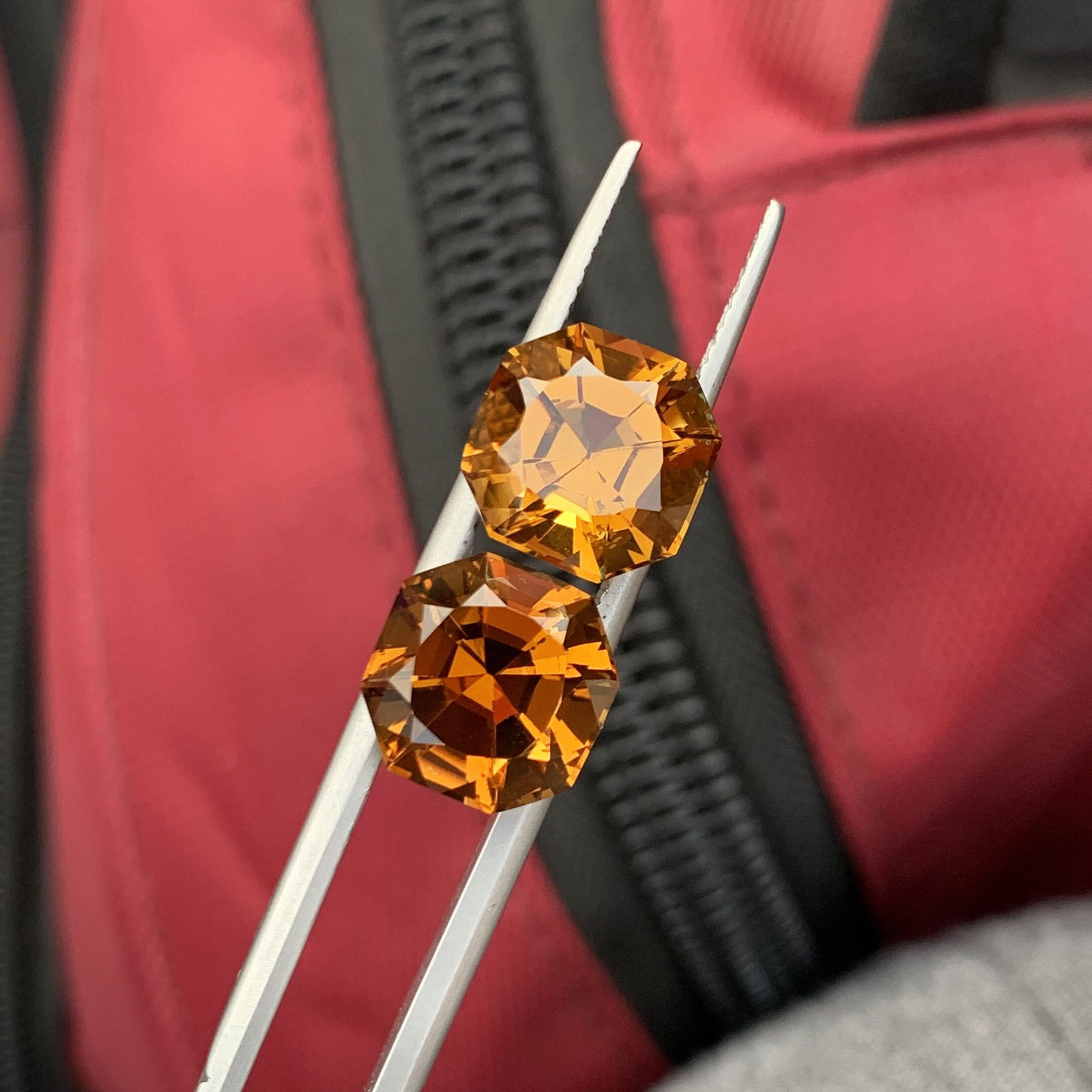 Natural Madera Citrine Pair: Calibrated Square Cut Gemstones, 8.50 Carats - 2