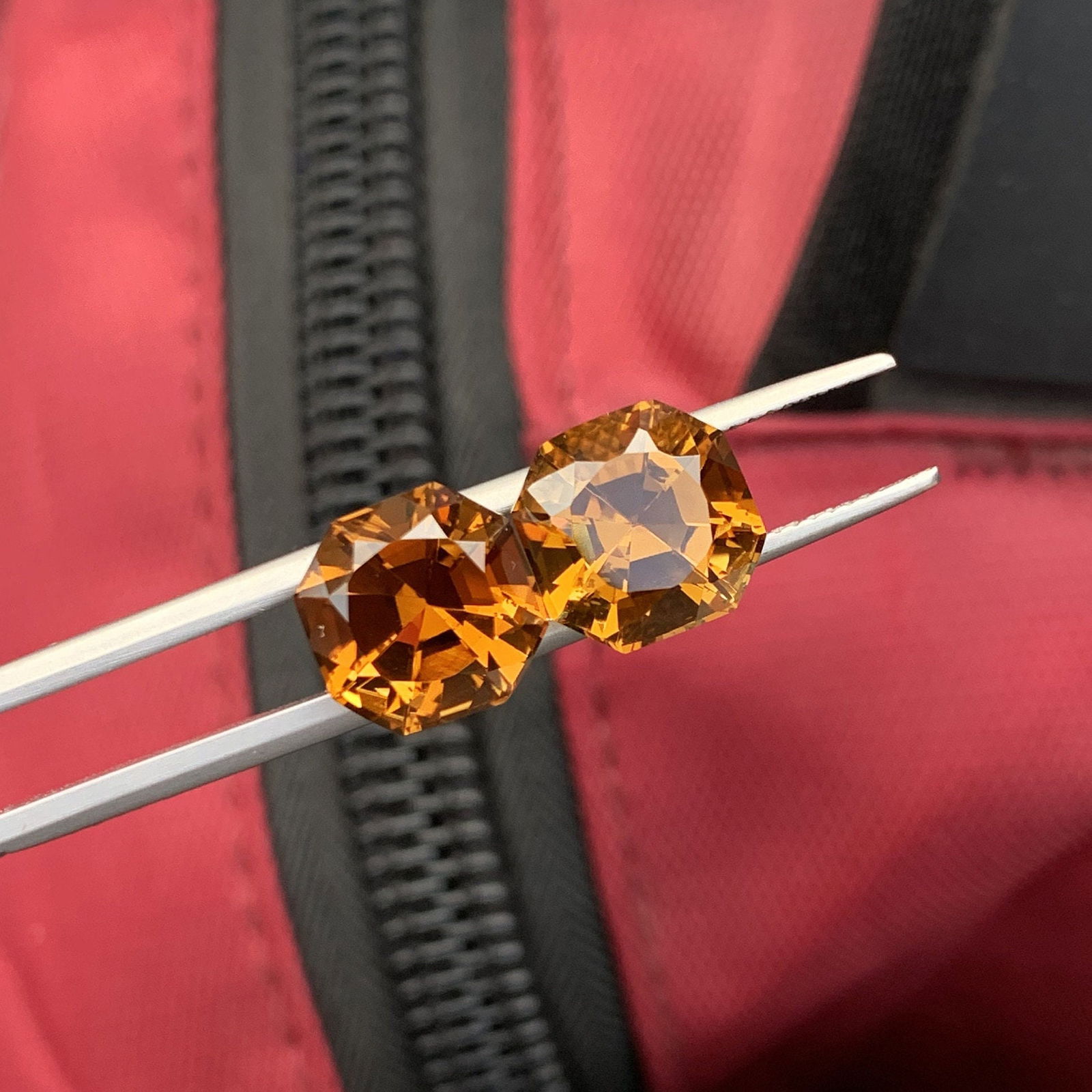 Natural Madera Citrine Pair: Calibrated Square Cut Gemstones, 8.50 Carats - 3