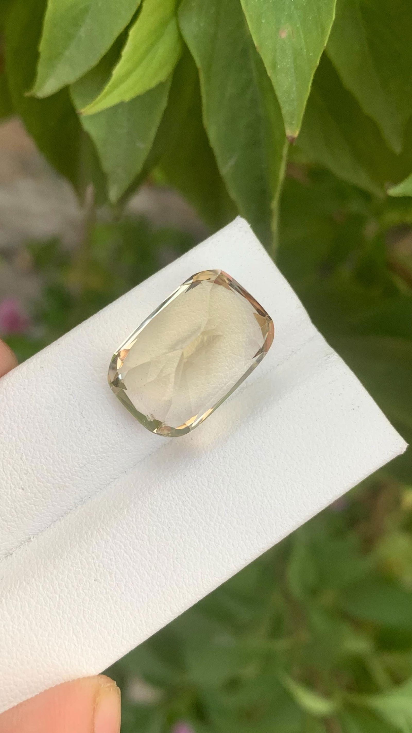 Lemon Yellow Heliodor Gemstone: 16.70 Carat Cushion Cut Beryl - 7