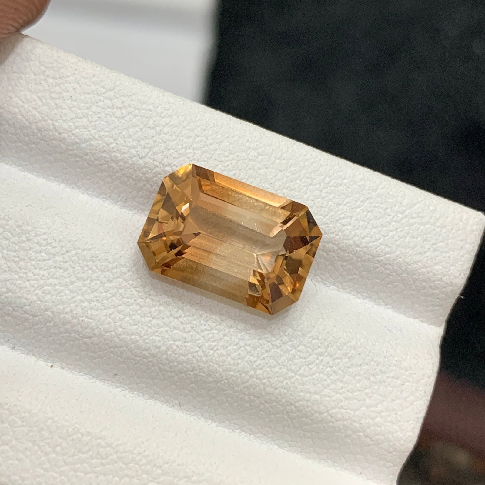 Golden Topaz Gemstone: 6.20 Carat Emerald Cut, Pakistan: Title: Golden Topaz Gemstone: 6.20 Carat Emerald Cut, Pakistan Description: Item details Highlights Handpicked by GemsAndJewelsUSA Supplies for making crafts Gemstone: Topaz Carat weight: 6.20 