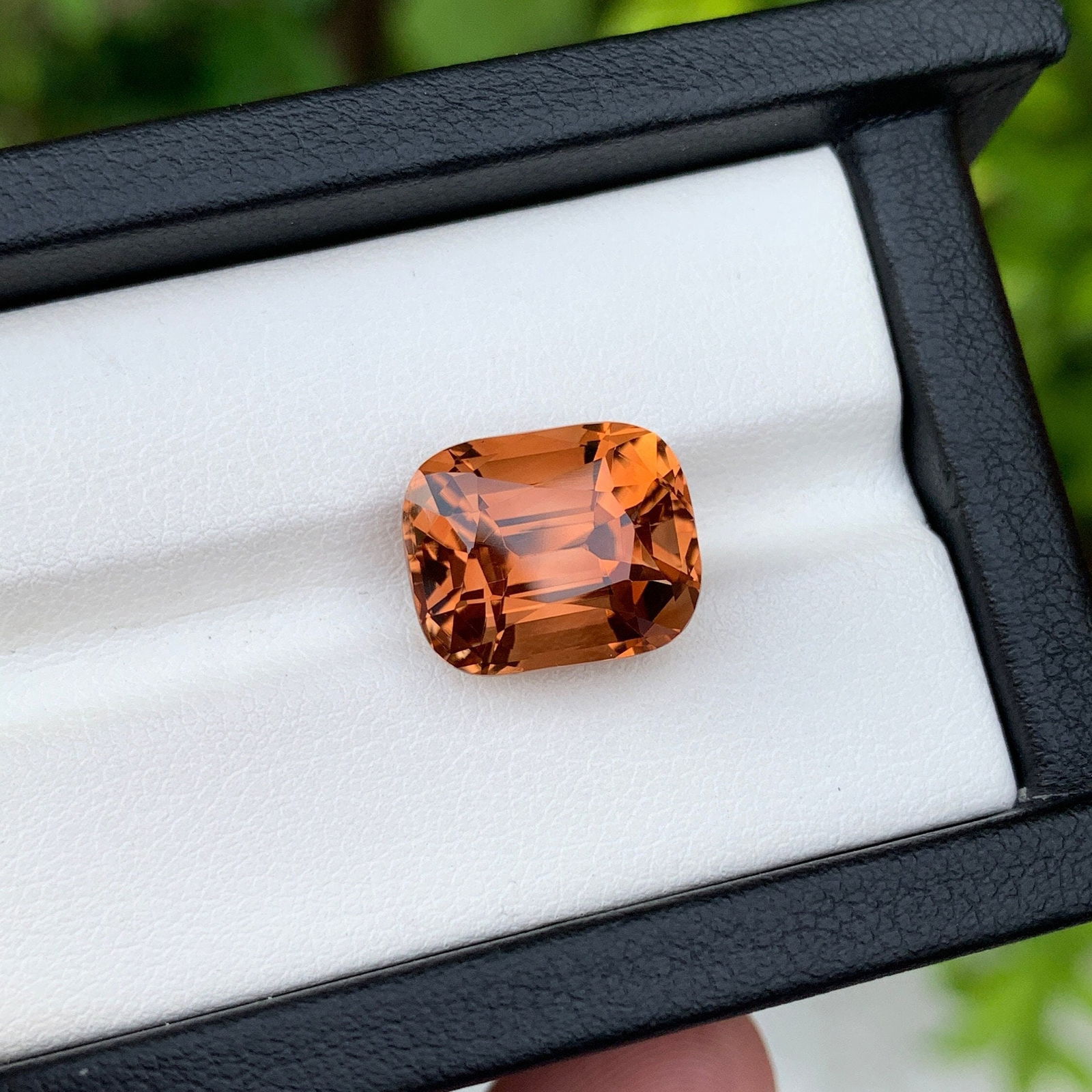 Rich Brown Topaz Gemstone: 11.60 Carat Cushion Cut Stone: Title: Rich Brown Topaz Gemstone: 11.60 Carat Cushion Cut Stone Description: Item details Highlights Handpicked by GemsAndJewelsUSA Supplies for making crafts Gemstone: Topaz Carat weight: 11.60 &